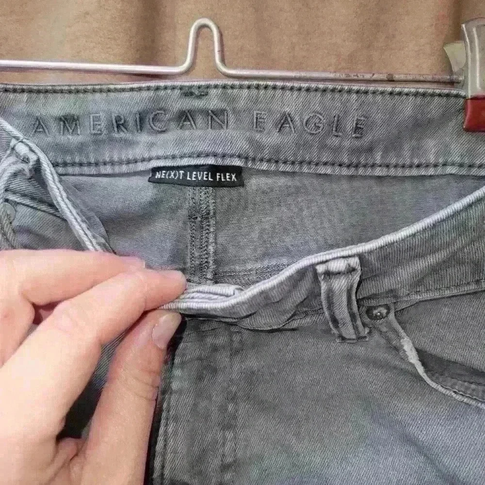 American Eagle Mens grey straight leg pants sz 32x32